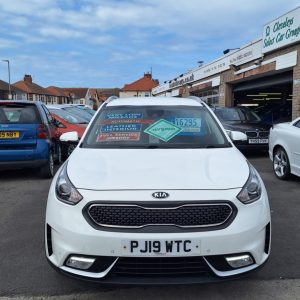 3' 1.6 GDi Hybrid DCT Automatic 5-Door From £15,495 + Retail Package