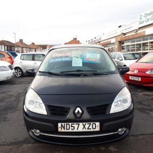 1.5 dCi Diesel Dynamique From £2,195 + Retail Package